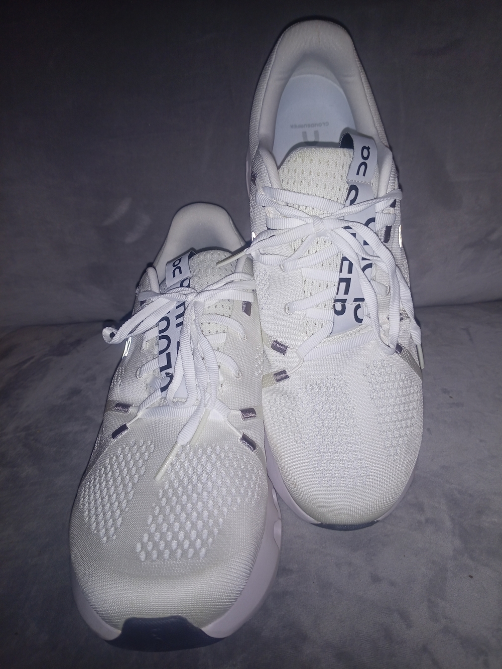Men Sz 12 On Running Cloudsurfer White Mesh Lace-Up Sneakers-shoes